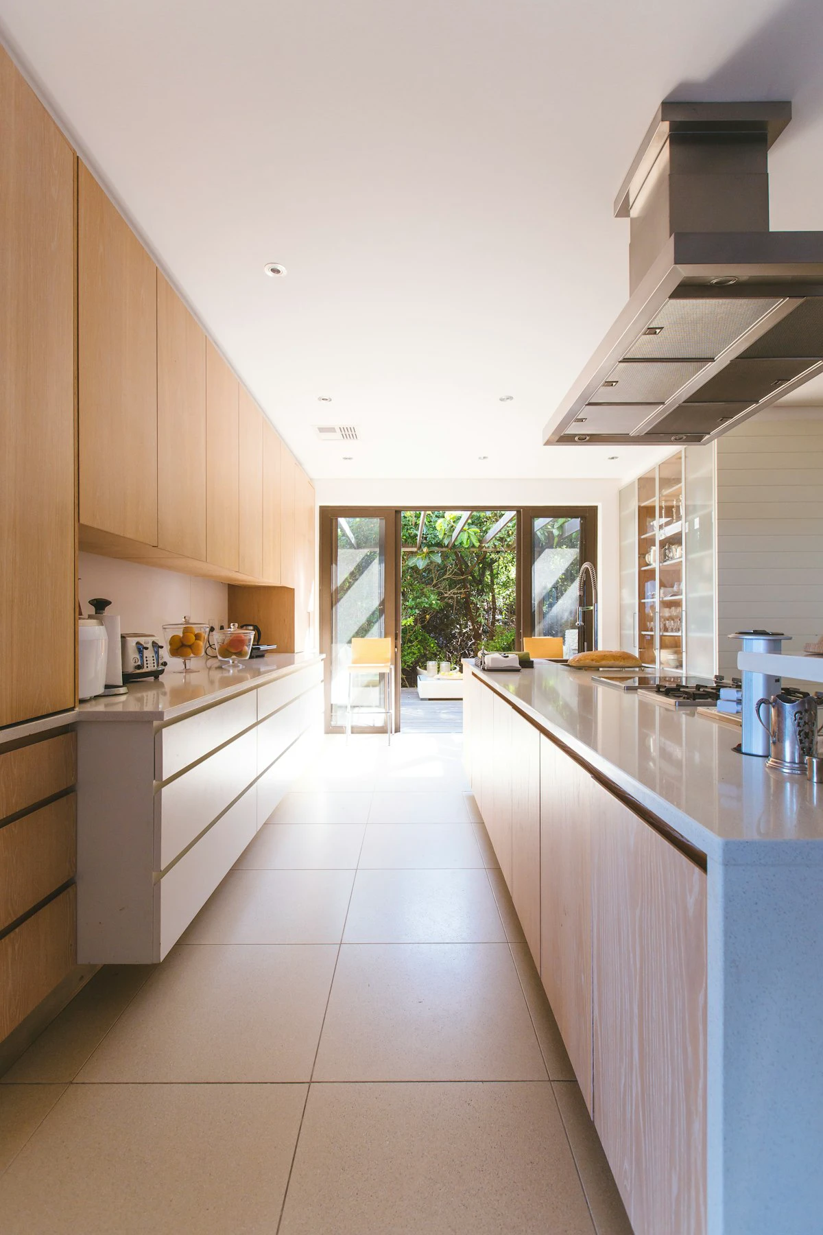 What to Look For When Comparing Pre-assembled kitchen cabinets